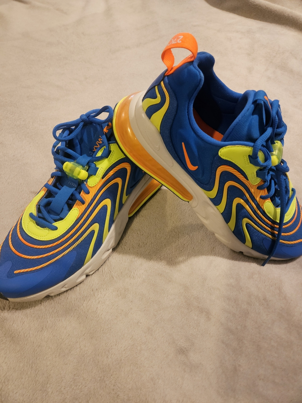 Like NEW! Nike Air Max 270 React – Blue/Neon Yellow/Orange – Men’s 10